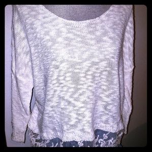 Sweater cream w/lace